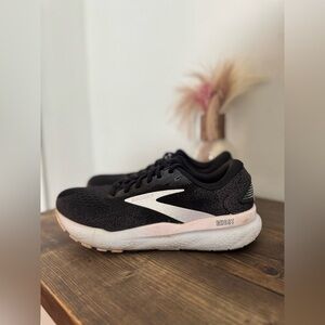 Women’s Brooks Running Sneakers